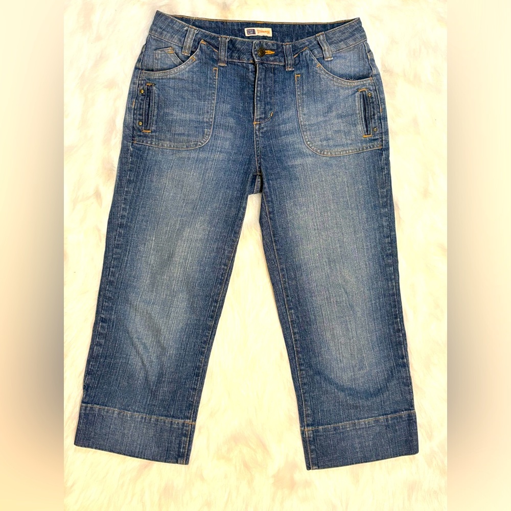 Faded Glory Denim Capri, Size 8, pre-owned